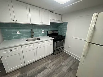 Rented by Metropolis International Realty Inc.