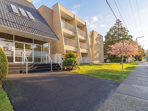 4th image of 1664 56th St #202