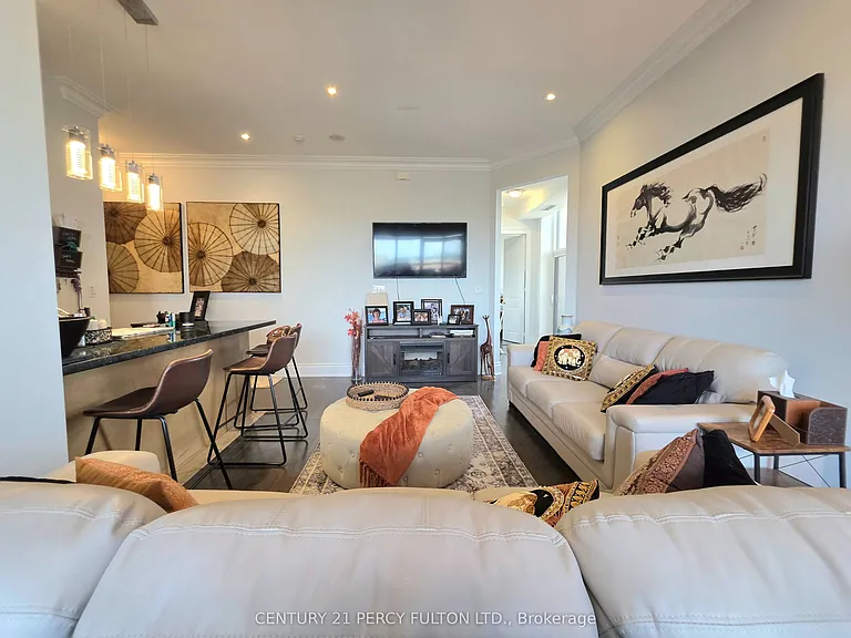 133 Wynford Dr #Penthouse 104 — Photo 9