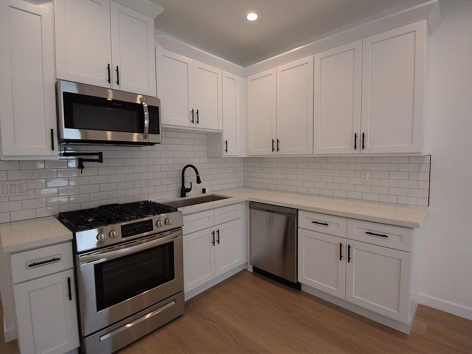 2nd image of 5911 Fair Ave #1