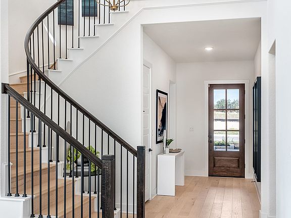 221 Manuel Place