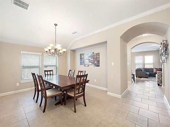 5th image of 8727 Seguin Cove Ln