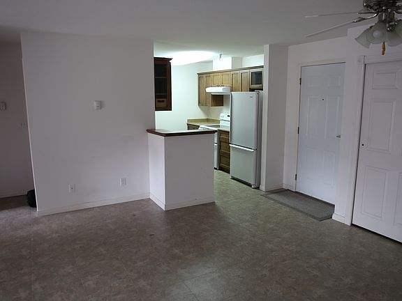 2nd image of 360 Battle St #302