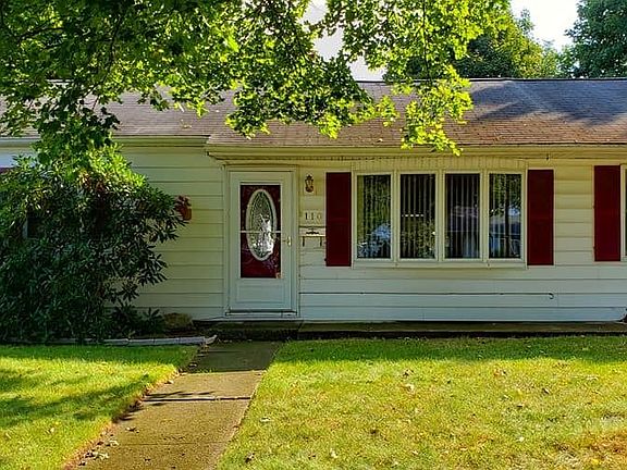 3rd image of 110 Renwick Ln