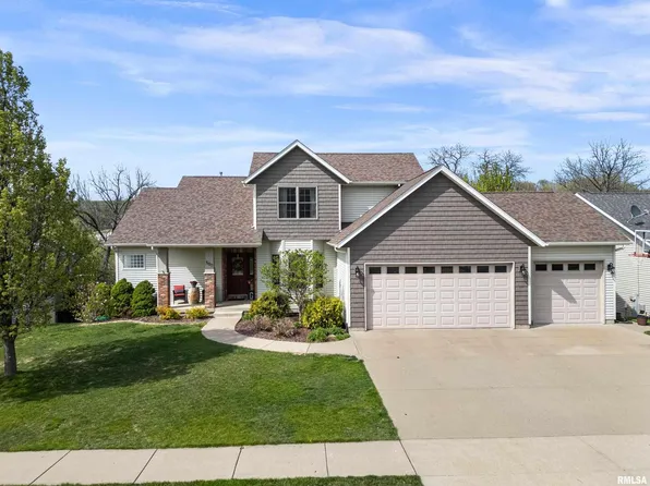 507 N 8th St, Le Claire, IA 52753