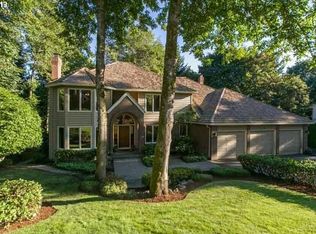 2744 Tolkien Ln, Lake Oswego, OR 97034