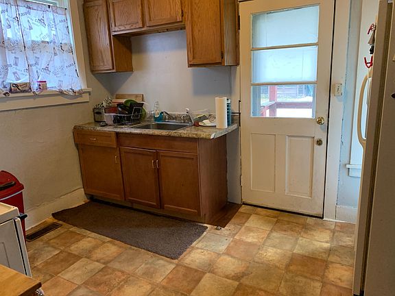 4th image of 524-26 Miller Ave