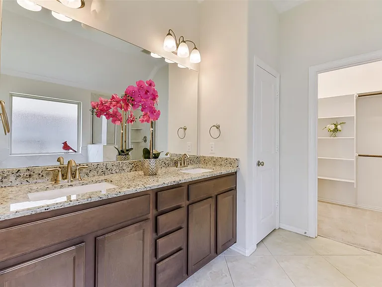17515 Cypress Hilltop Way — Photo 21