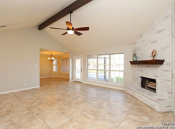 5th image of 1144 Country View Dr