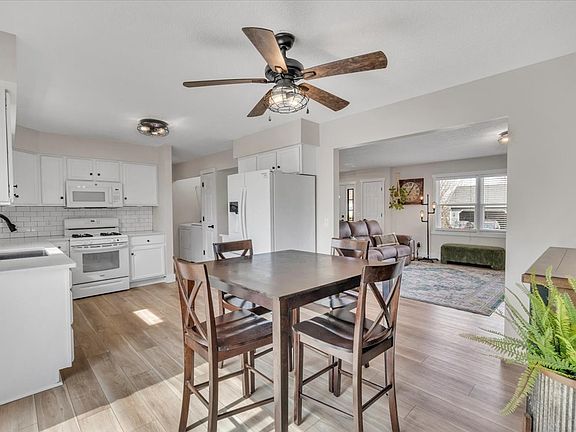 2nd image of 729 W 59th St
