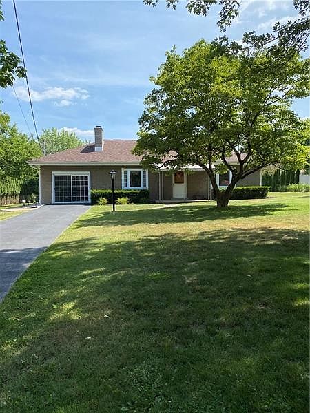 1st image of 111 Oak Hill Dr
