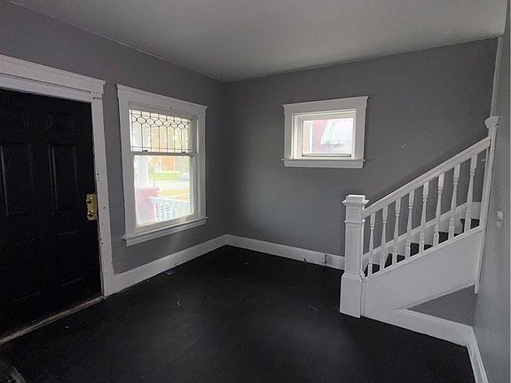 3rd image of 11926 Browning Ave