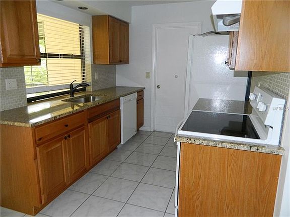 5th image of 5828 Whistlewood Cir