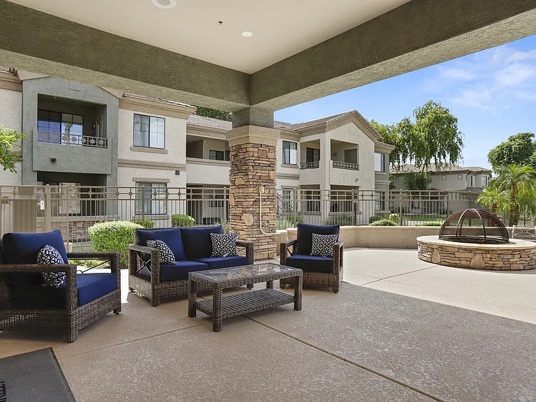 Adiamo Palm Valley Apartments, Goodyear, AZ
