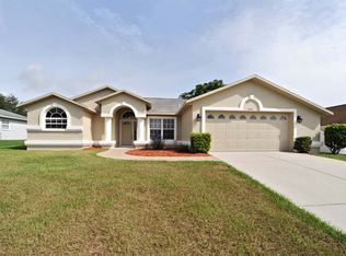 5125 Summer Hill Dr, Zephyrhills, FL 33542