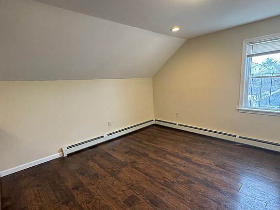 4th image of 113 Bowdoin St Floor 3