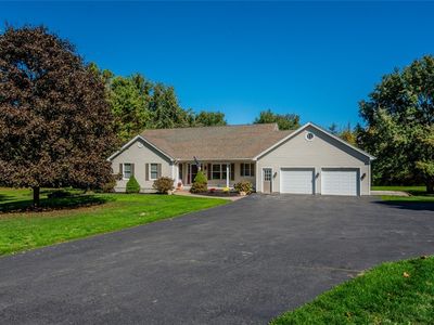 134 Paddy Ln, Macedon, NY, 14502