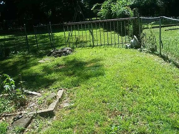 2nd image of 1546 S Wellington St
