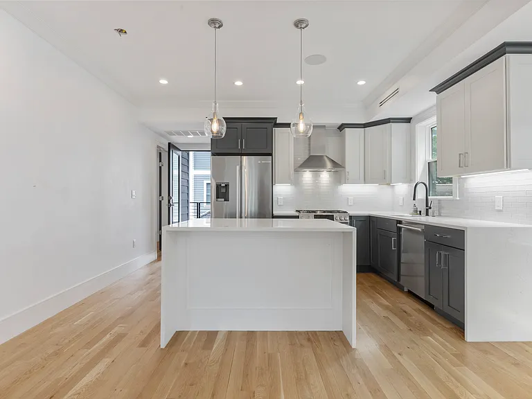10 Hallet St #1 — Photo 5