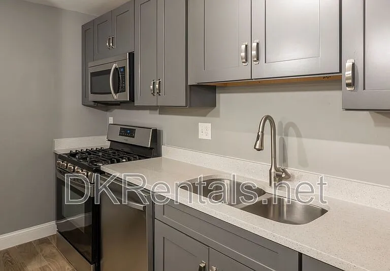 1309 Summit North Dr NE — Photo 8