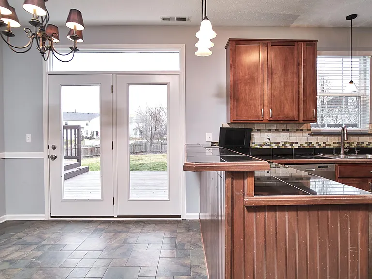 11080 McDowell Dr — Photo 14