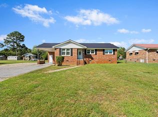 107 Grove St, Clinton, SC 29325