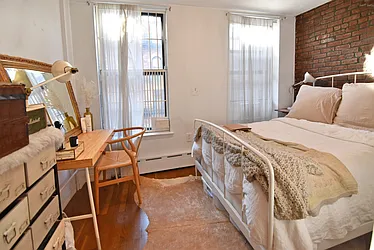 Rented by Ledvech Group