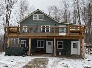 286 Hogan Hill Rd, Crown Point, NY 12928