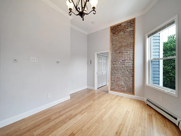 132 Lincoln St #6RIGHT — Photo 13