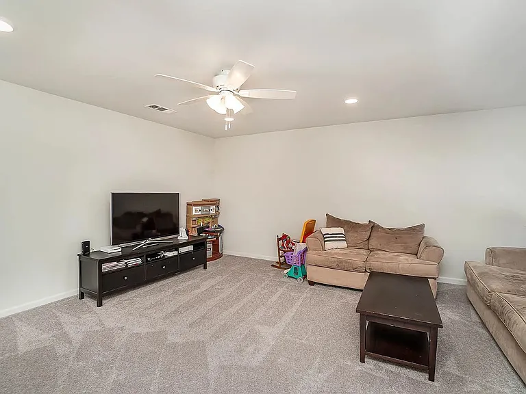 1674 Lantana Dr — Photo 29