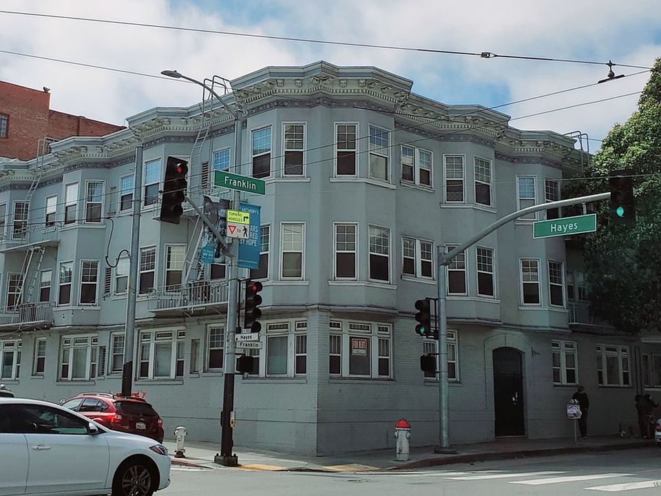 1st image of 305 Franklin St APT 23