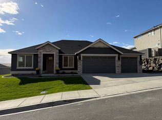 272 Epic St, Richland, WA 99352