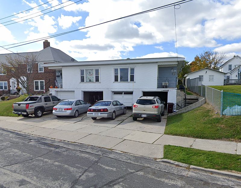 1st image of 410-412 N Lake St #410-A