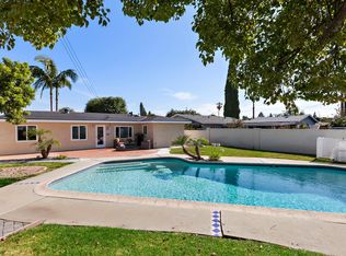 233 W Bluebell Ave, Anaheim, CA 92802