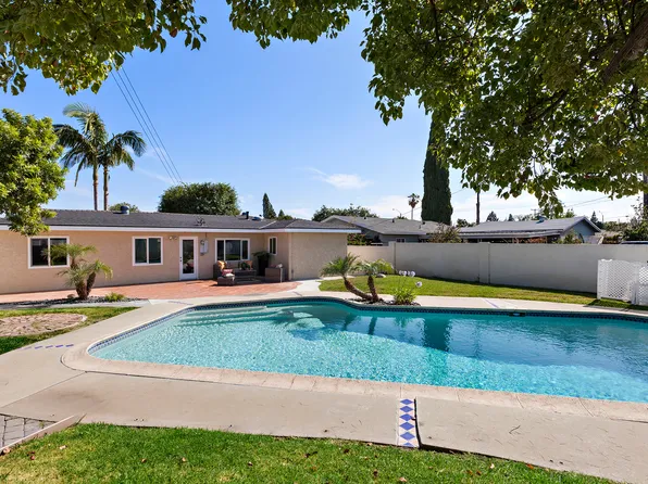 233 W Bluebell Ave, Anaheim, CA 92802