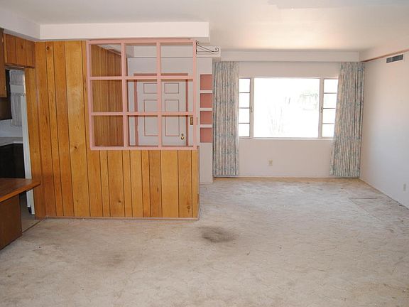 5th image of 3030 E. 4th Street
