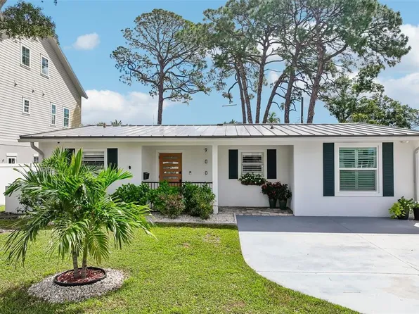 9001 BAY STREET NE, ST PETERSBURG, FL 33702