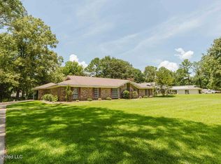 49 Wintergreen Rd, Madison, MS 39110