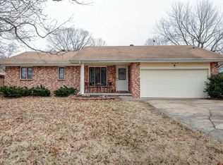 3522 N Darwin Ave, Springfield, MO 65803