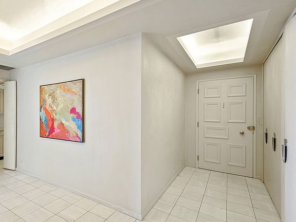 5th image of 1040 N Lake Shore Dr APT 28B
