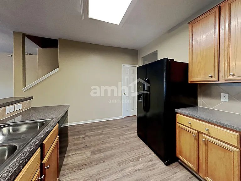 4719 Blue Spruce Hill St — Photo 4
