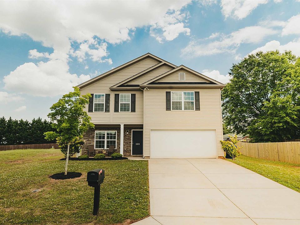 1st image of 209 Pomegranate Ln