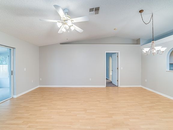 4th image of 4219 Stonefield Dr