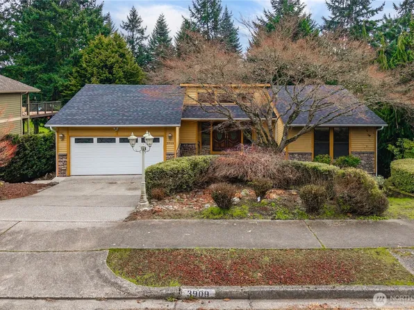 3909 Northshore Boulevard NE, Tacoma, WA 98422