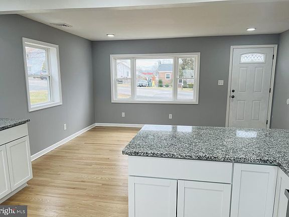 2nd image of 34 Compass Rd