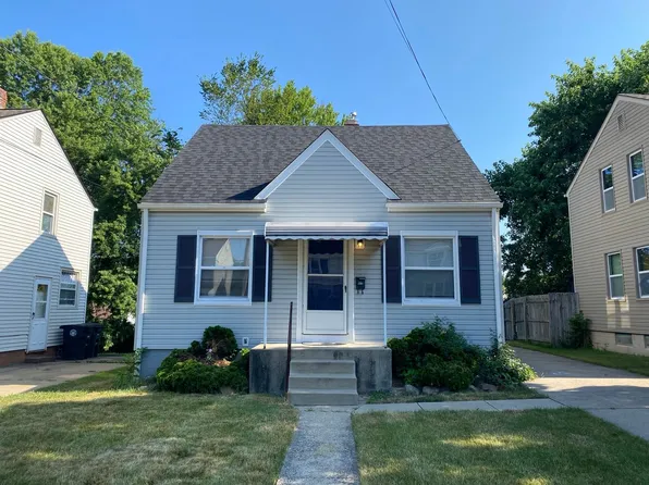 927 Davies Ave, Akron, OH 44306