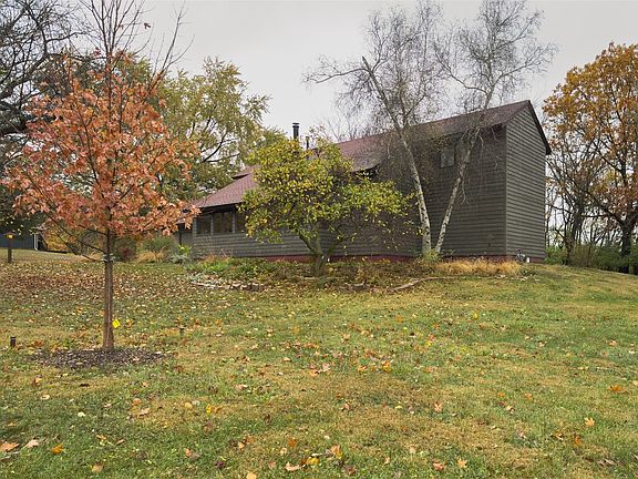 4th image of 19742 Lakewood Dr