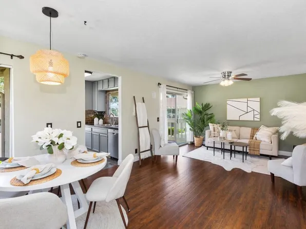 213 Diamond Way APT 225, Vista, CA 92083