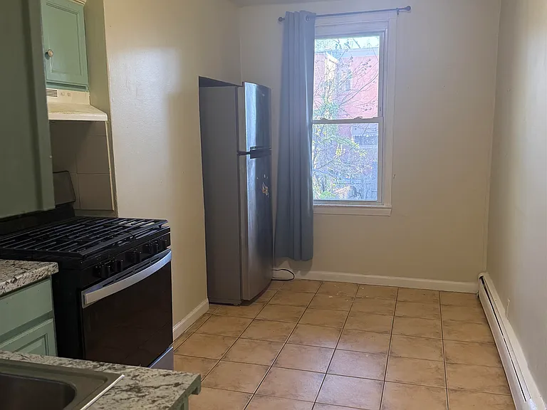 290 Ege Ave #1 — Photo 11