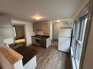 15-17 Monroe St, Burlington, VT 05401